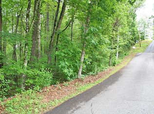 1 Clyde Barrett Rd #B, Dahlonega, GA 30533