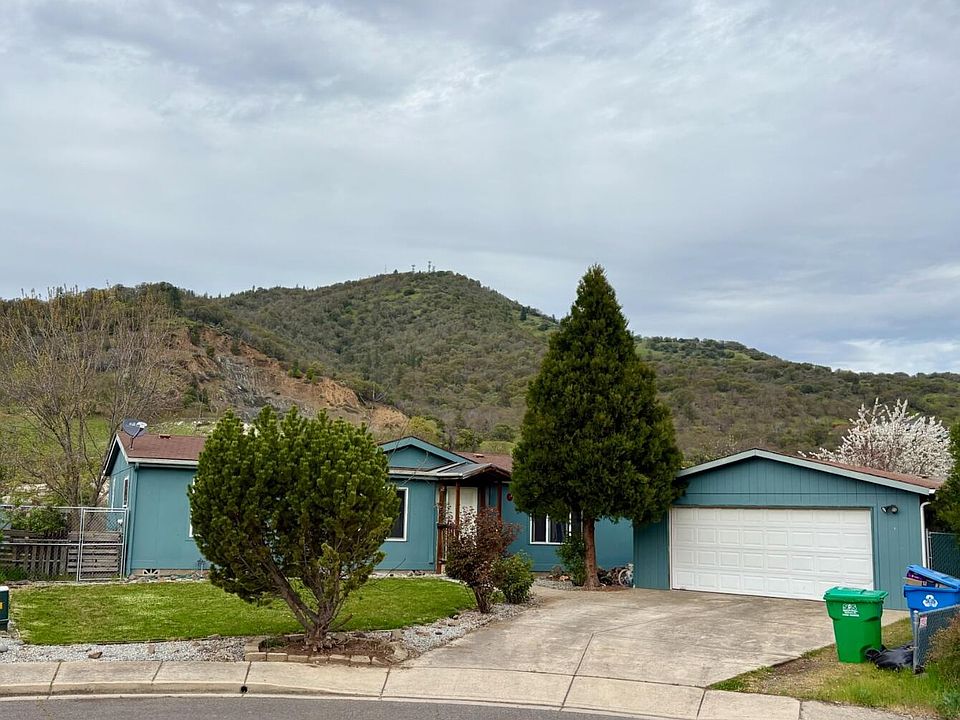 1st image of 547 Damian Cir