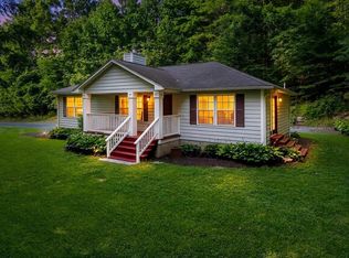 2271 Ridgeview Rd NW, Floyd, VA 24091