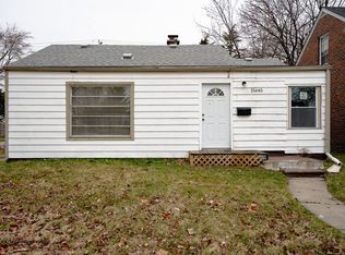 15645 Semrau Ave, Eastpointe, MI 48021