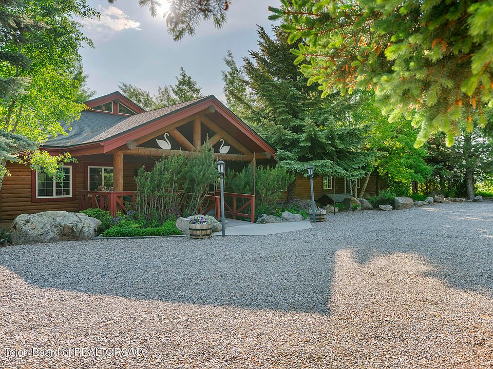 1st image of 1591 Old Irwin Rd