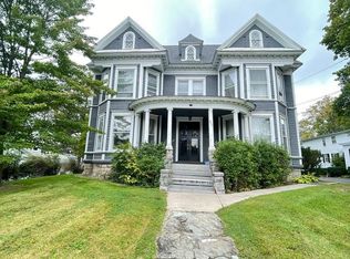 207 E Genesee St APT 2, Fayetteville, NY 13066