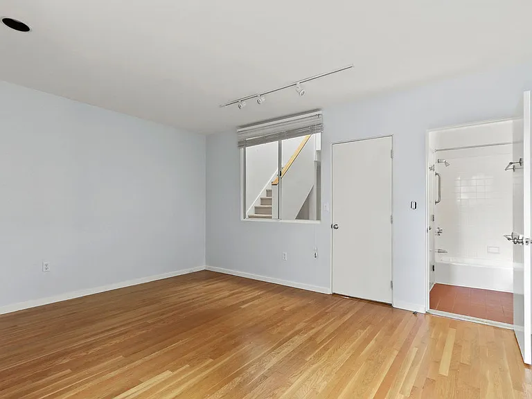 336 Harvard St #E — Photo 19
