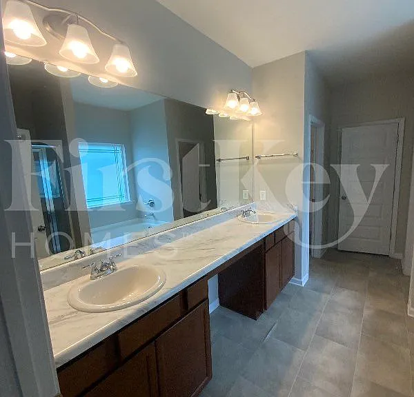 190 Malbone St SW — Photo 12
