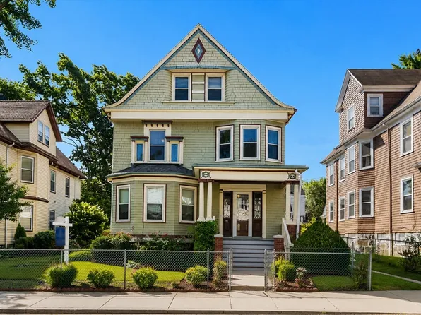 54 Tonawanda St, Dorchester, MA 02124