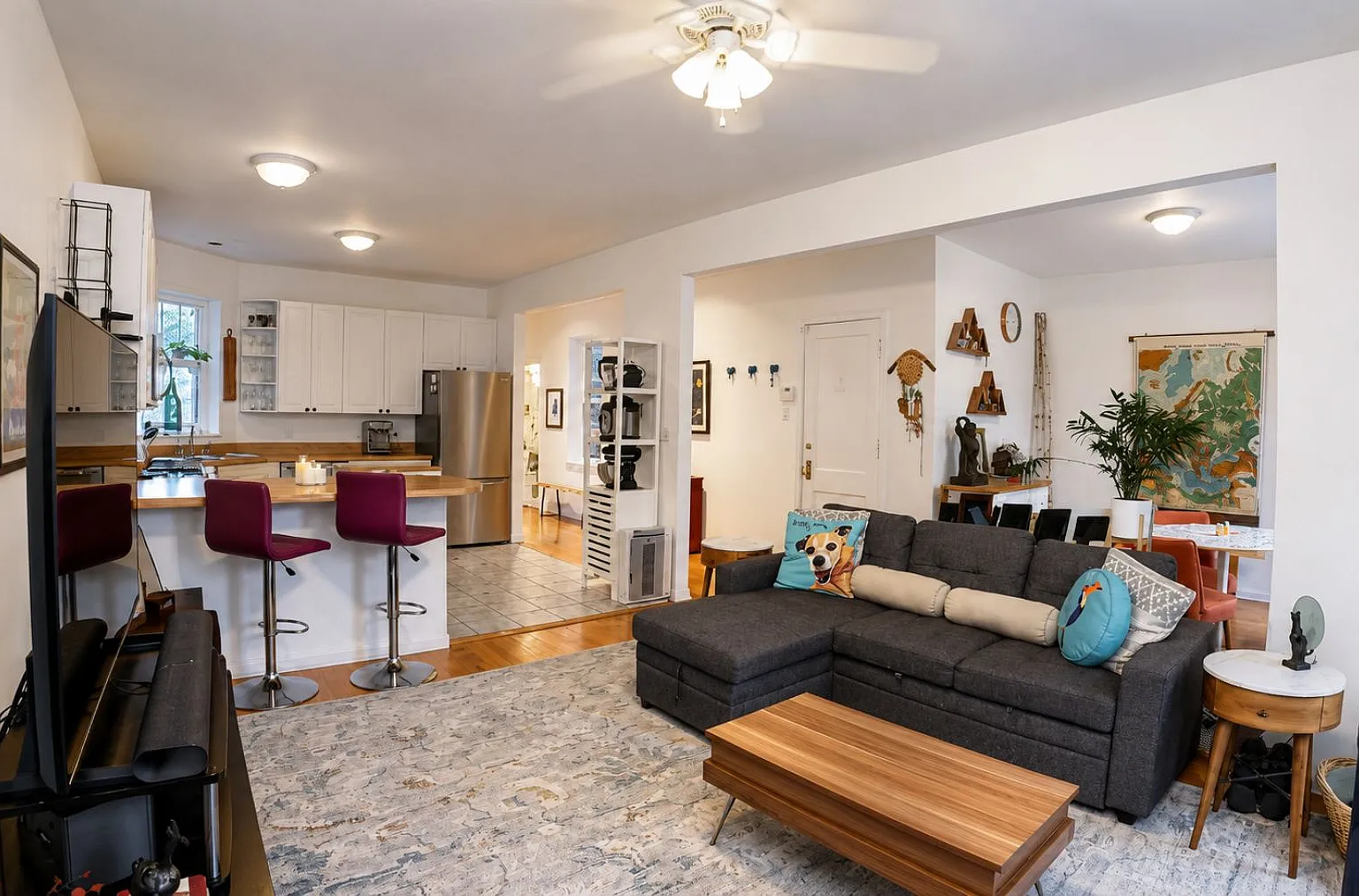 2 bed, $2,575 — Photo 1