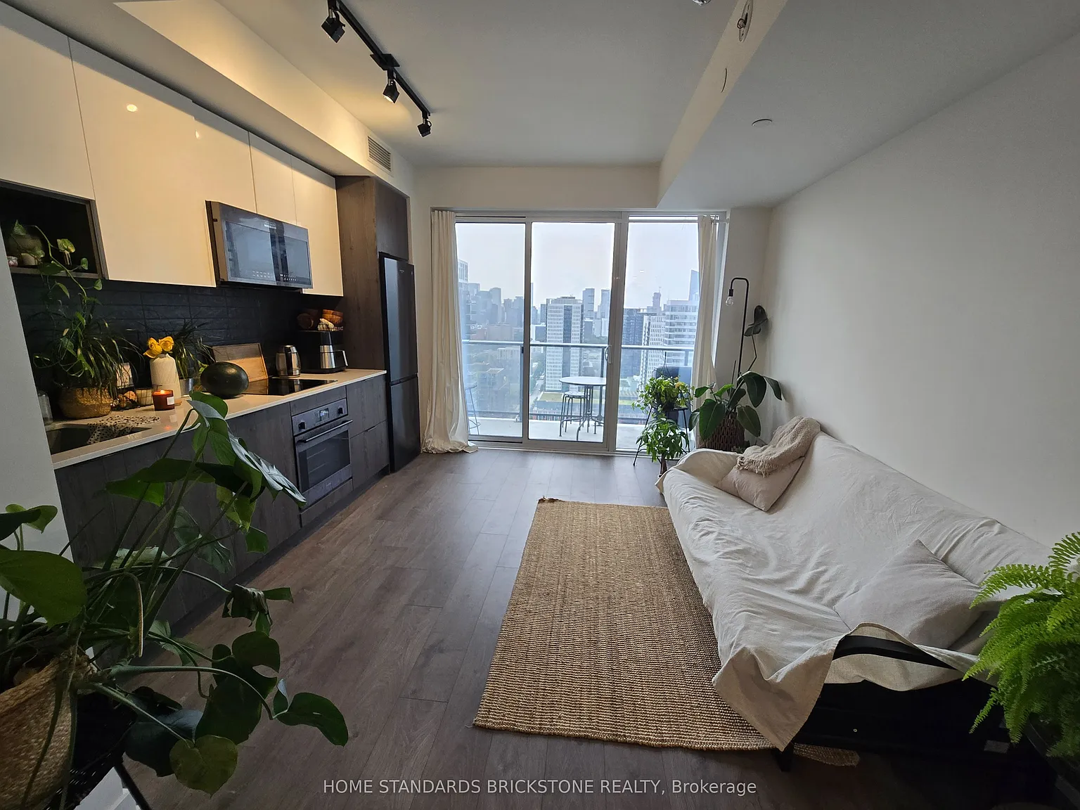 1 bed, $1,990 — Photo 1