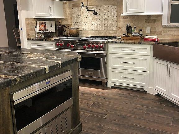5th image of 2001 S Friendswood Dr