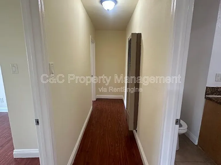 1143 W 91st St — Photo 6