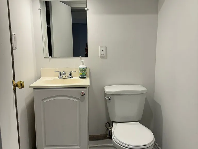 63 Johnston Ave #LOWER LEVEL — Photo 5