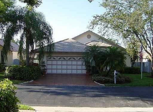 1st image of 144 Orange Dr