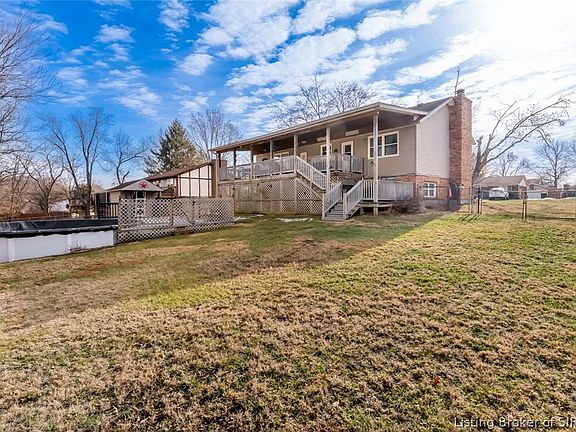 3rd image of 2911 Crums Lane
