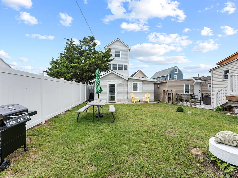 228.5 W Walnut Ave — Photo 13