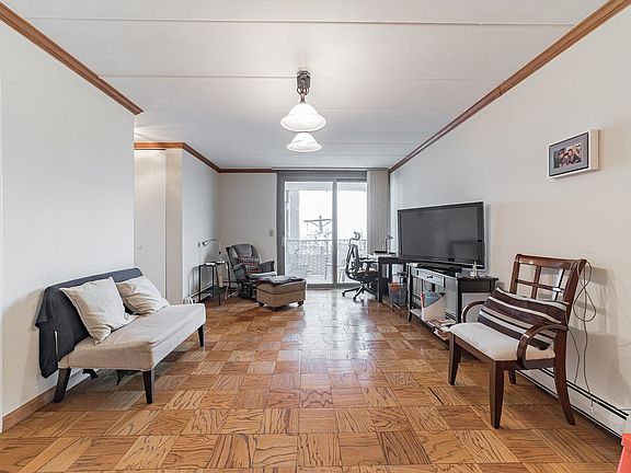 4th image of 515 Anderson Ave APT 4A