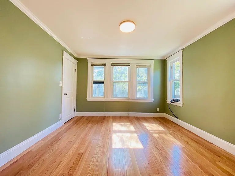152 Fayette St #1L — Photo 6