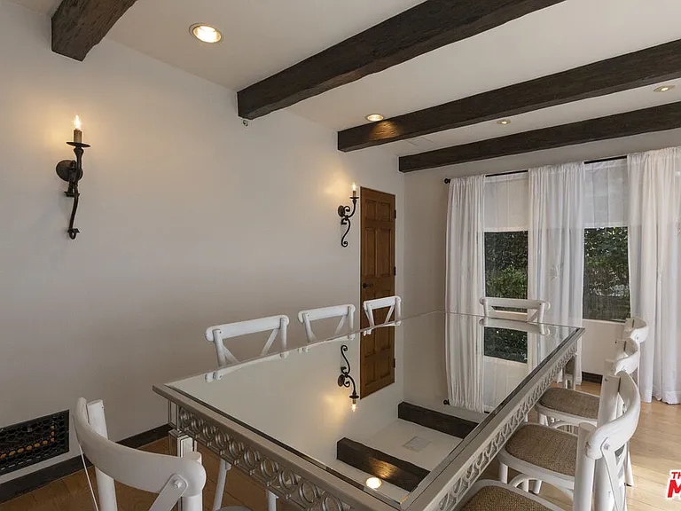 1407 N Beverly Dr — Photo 29