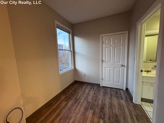 3rd image of 364 Harvard St #10A