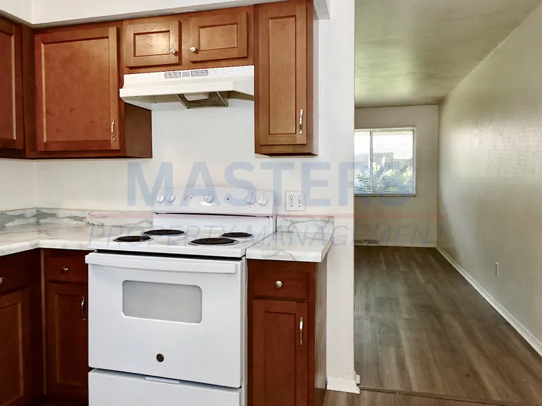 5765 Steffens Ave — Photo 7