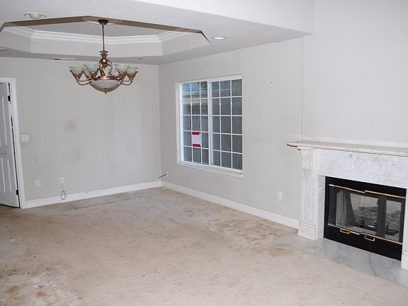 5th image of 153 S 19th St