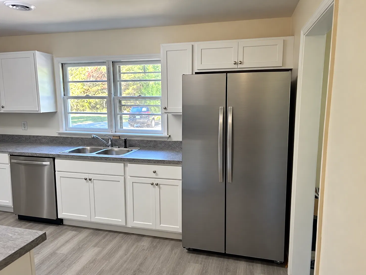 5825 Richmond Rd — Photo 2