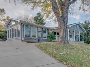 1111 Ridgecrest Dr, Dickson, TN 37055