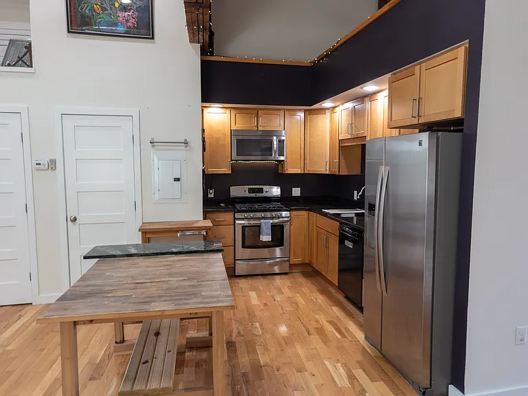 184 Main St #4 — Photo 7