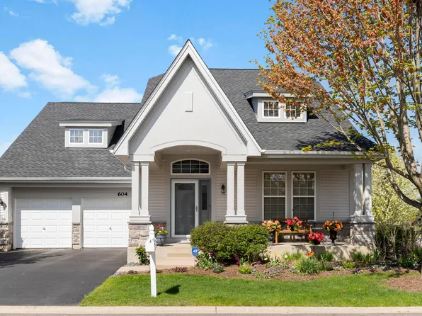 604 Geneva Ct, Indian Creek, IL 60061