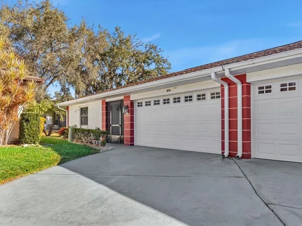 1810 Atrium Dr, Sun City Center, FL 33573