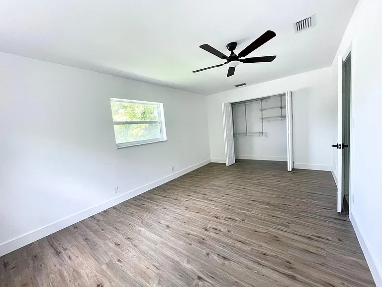 6606 NW 95th Ave — Photo 13