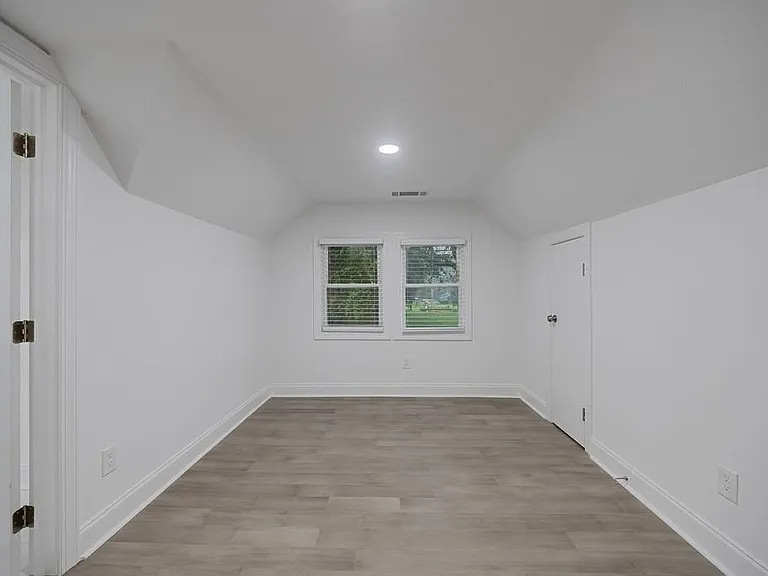 593 Lynnhaven Dr SW — Photo 24