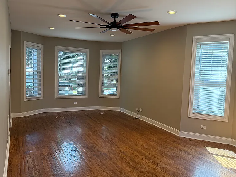 2550 N Newcastle Ave #1 — Photo 1