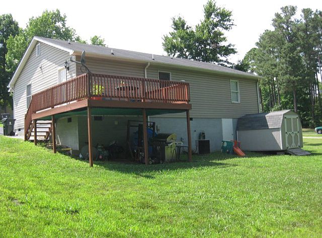 2nd image of 132 Redbud Ln