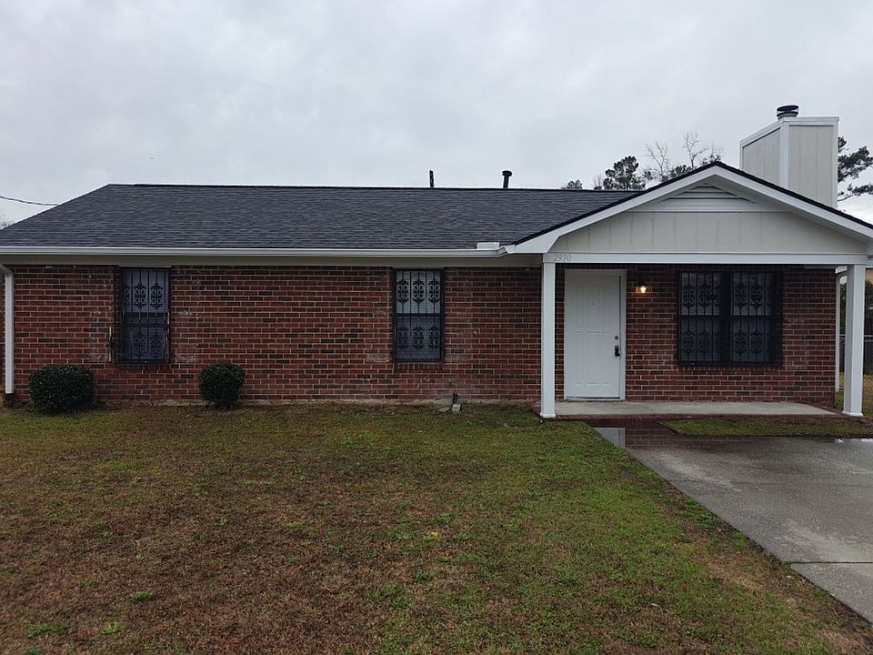 1st image of 2930 Dahlia Dr