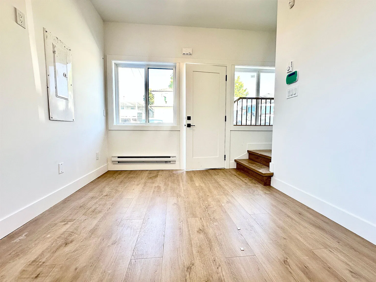2 bed, 655 sqft, $2,395 — Photo 3