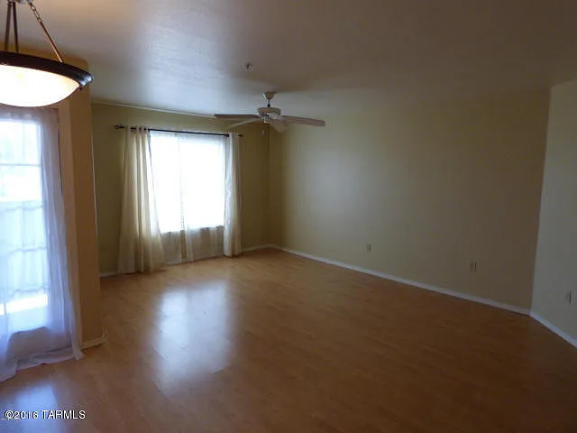 3 bed, 2.0 bath, 1196 sqft, $1,700 — Photo 3