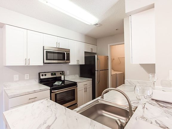Kitchen-Premium Upgraded