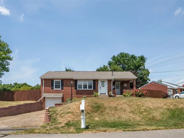 33 Longvue Cir, Ambridge, PA 15003