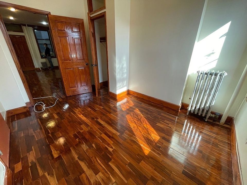 1st image of 631 Sterling Pl #1RR