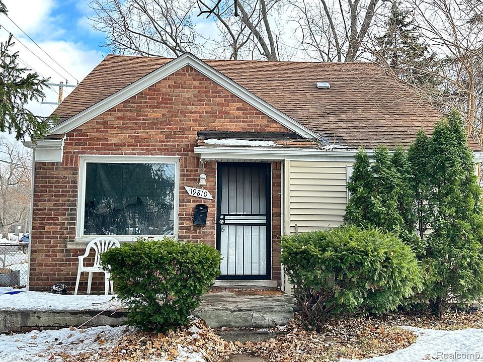 1st image of 19810 Plainview Ave