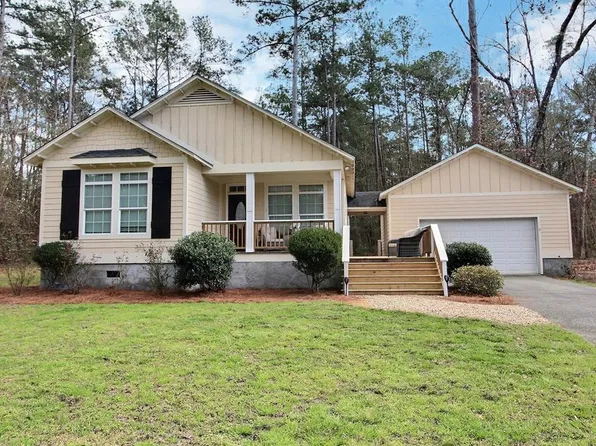 304 Knotted Pine Ln, Thomasville, GA 31792