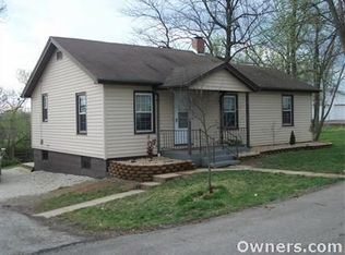 3116 Edgewood Dr, High Ridge, MO 63049