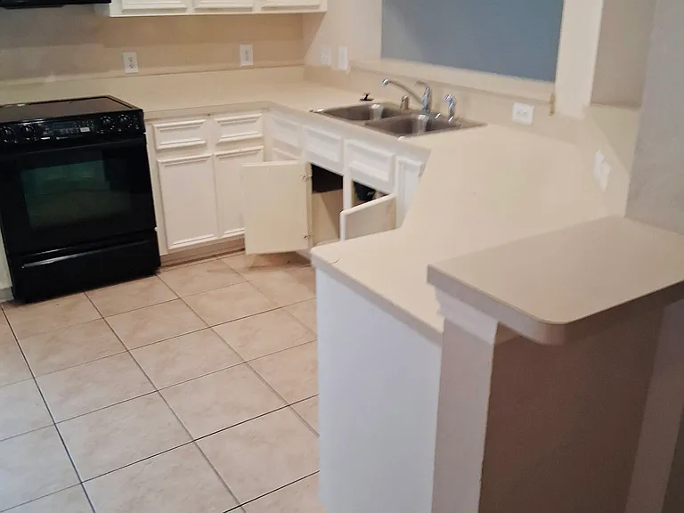 3314 Ithaca Dr — Photo 5