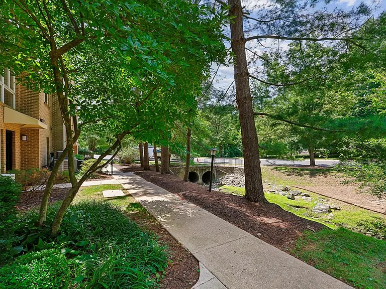 5702 Brewer House Cir #T3-12 — Photo 27