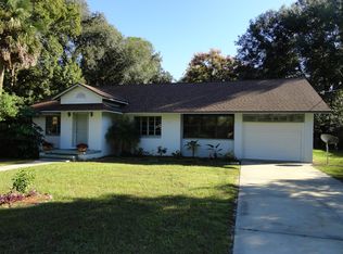 19 Lake Dr, Debary, FL 32713