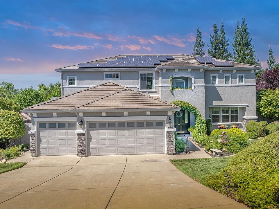 Complete with solar, this home has it all. 3 car garage, water feature and room to enjoy the lawn and soak up the views of the R