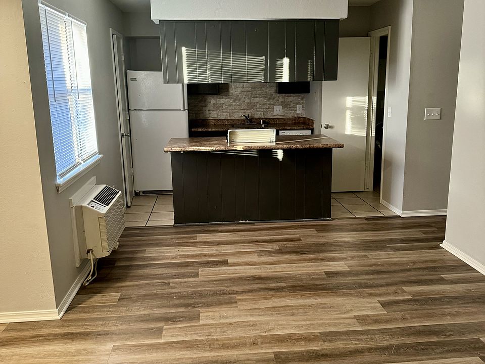 1st image of 203 S Baggett St APT 10