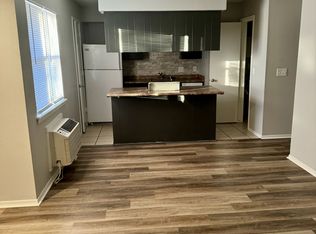 203 S Baggett St APT 10, Prairie Grove, AR 72753