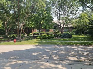 2512 Ridge Rd, Lincoln, NE 68512