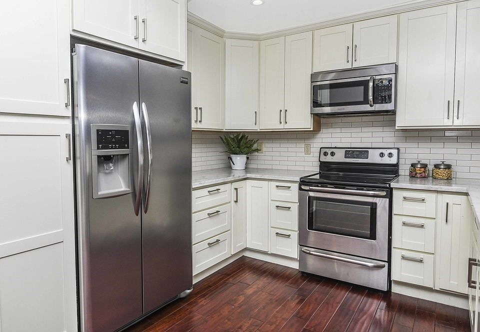 1st image of 308 Thistle Cir