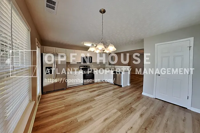 76 Arrowhead Dr — Photo 6